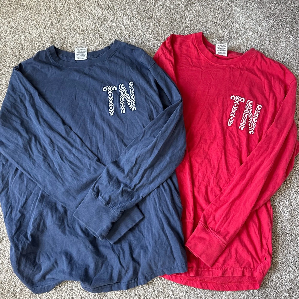 Women's Long Sleeve Tees - Navy Blue and Red